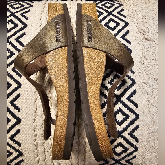 Birkenstock Gizeh Sandal EU 38 / US 7 to 7.5 Oiled Bronze Leather - Picture 4 of 15